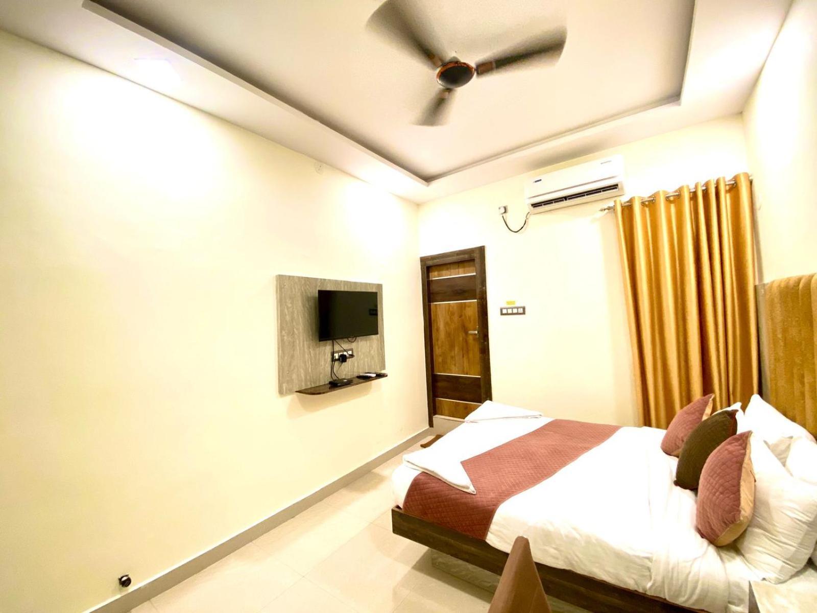 Hotel Sky International- Airport Zone Hyderabad Shamshabad Esterno foto