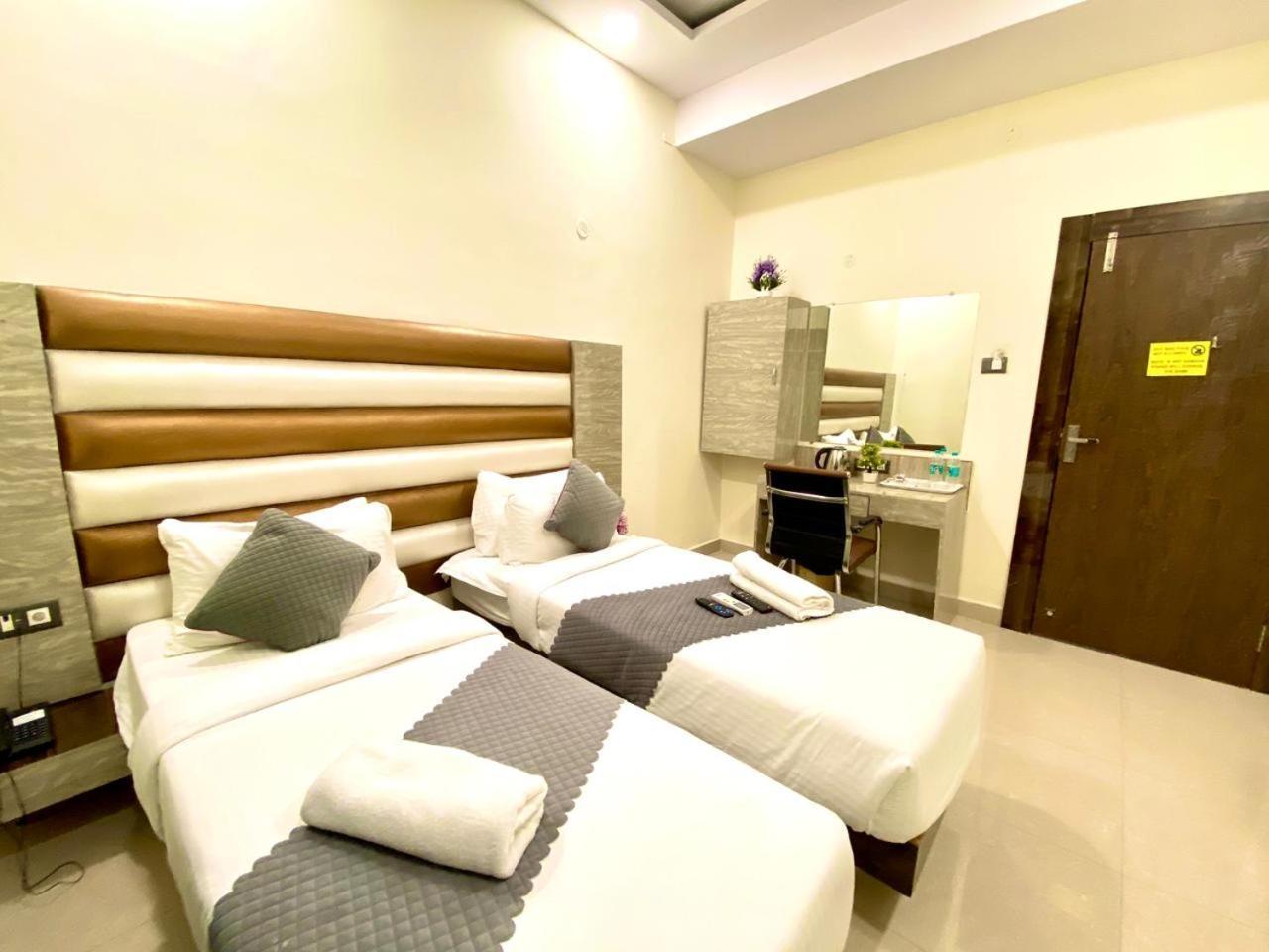 Hotel Sky International- Airport Zone Hyderabad Shamshabad Esterno foto