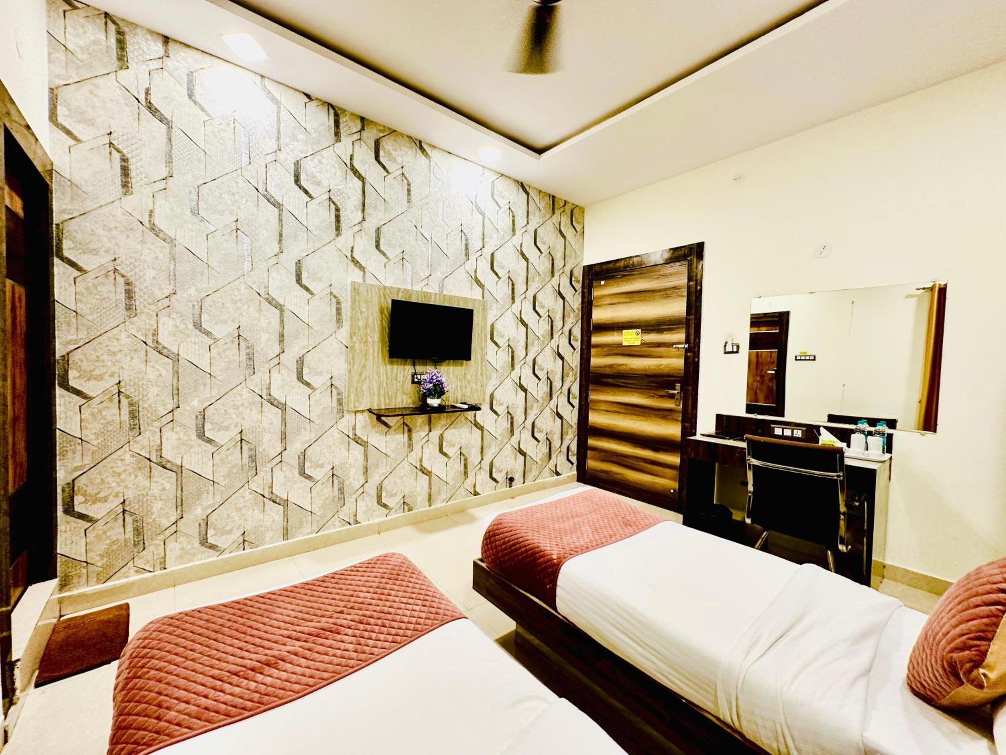 Hotel Sky International- Airport Zone Hyderabad Shamshabad Esterno foto