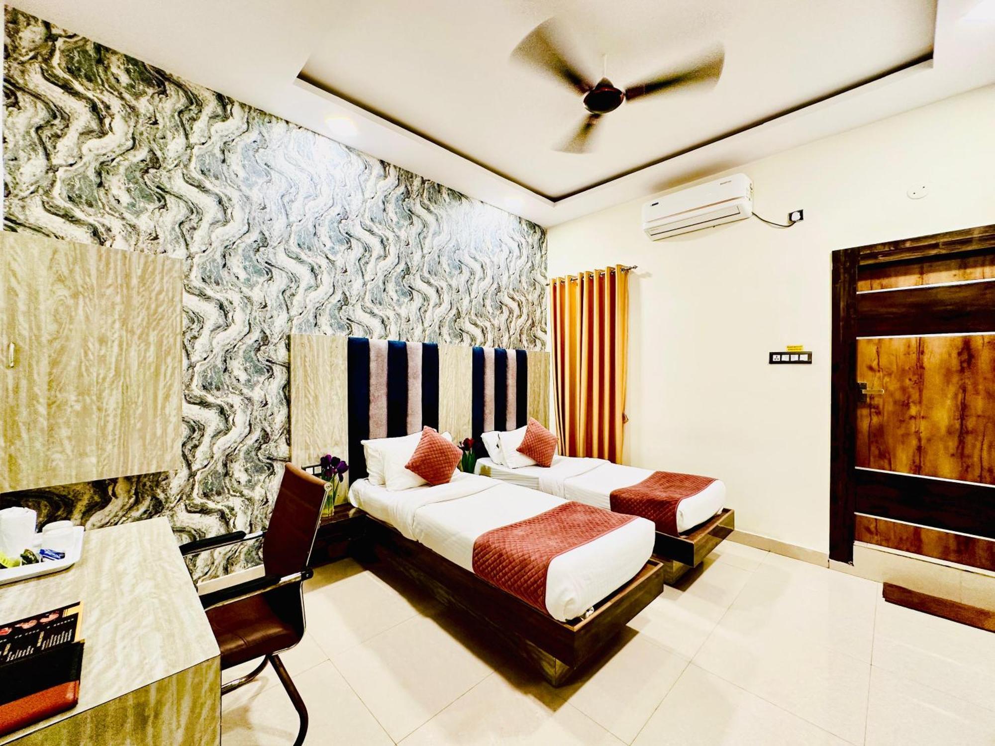 Hotel Sky International- Airport Zone Hyderabad Shamshabad Esterno foto