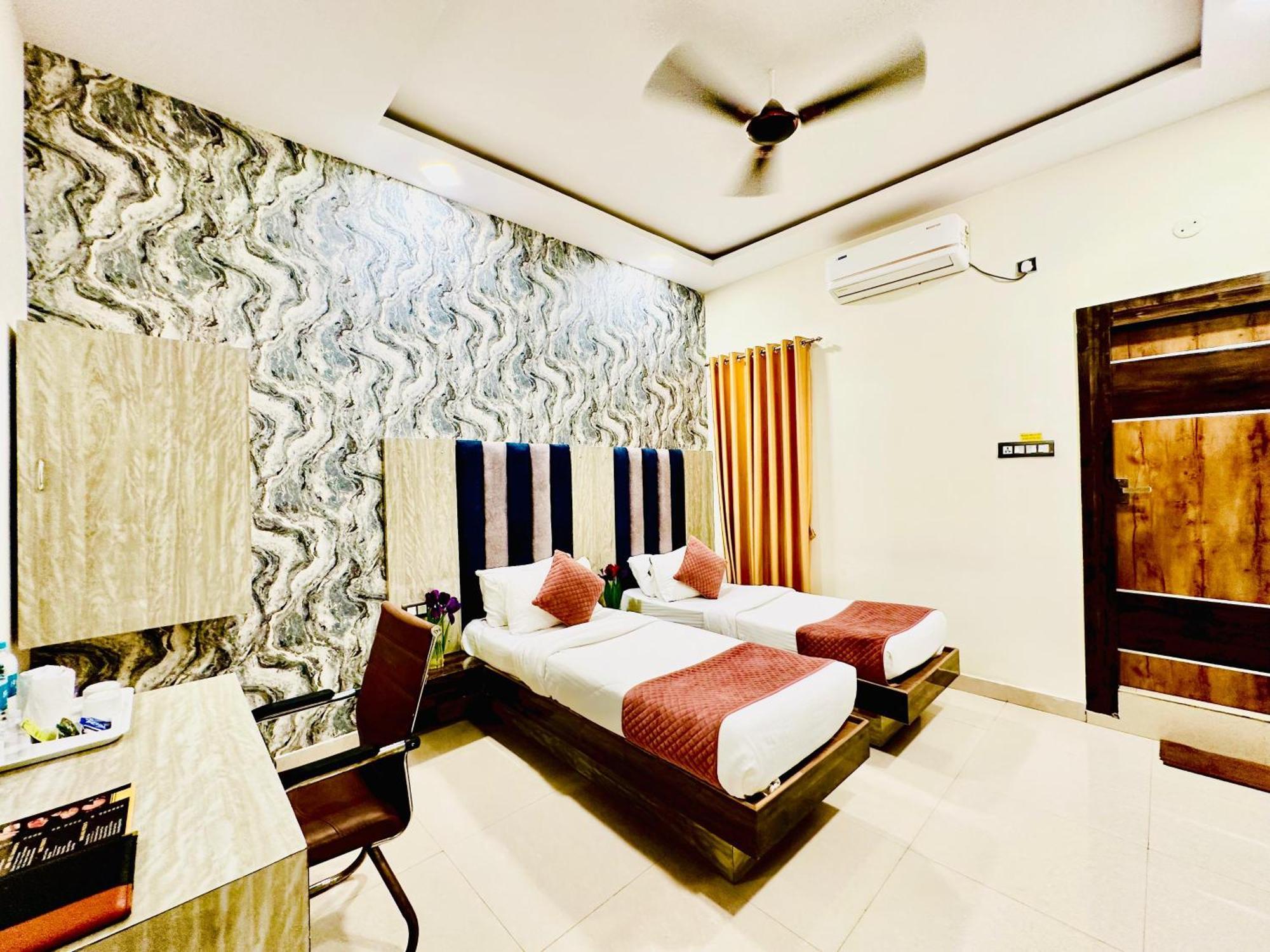 Hotel Sky International- Airport Zone Hyderabad Shamshabad Esterno foto
