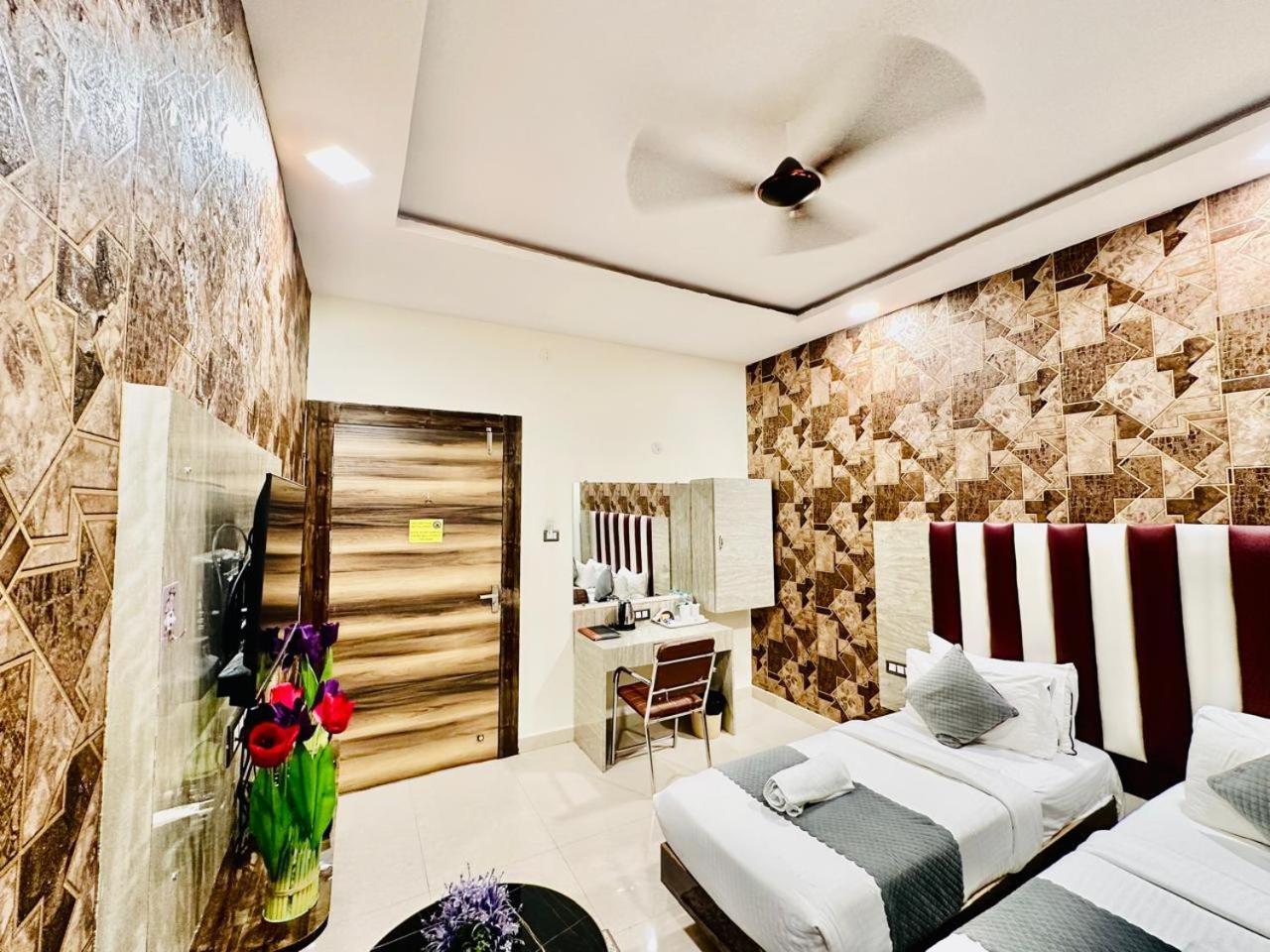 Hotel Sky International- Airport Zone Hyderabad Shamshabad Esterno foto