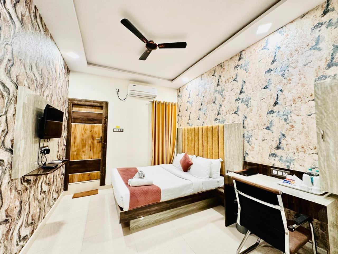 Hotel Sky International- Airport Zone Hyderabad Shamshabad Esterno foto