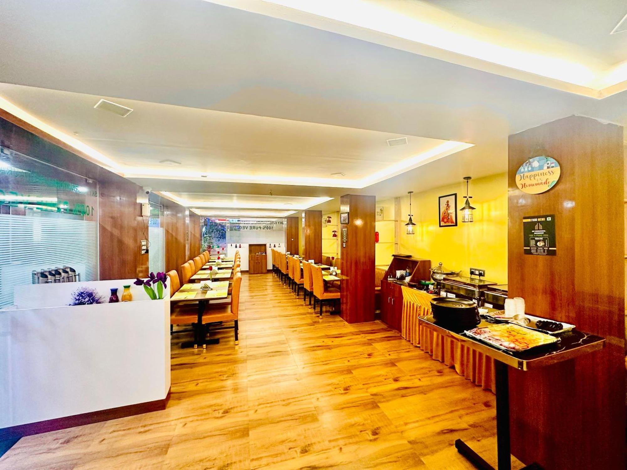 Hotel Sky International- Airport Zone Hyderabad Shamshabad Esterno foto