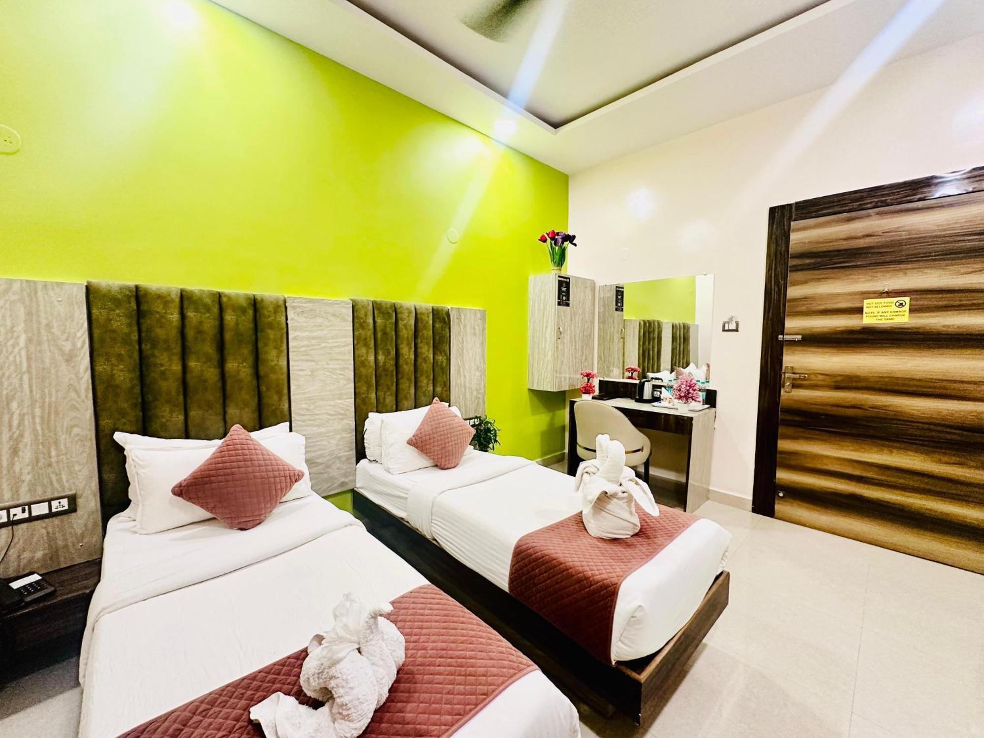 Hotel Sky International- Airport Zone Hyderabad Shamshabad Esterno foto